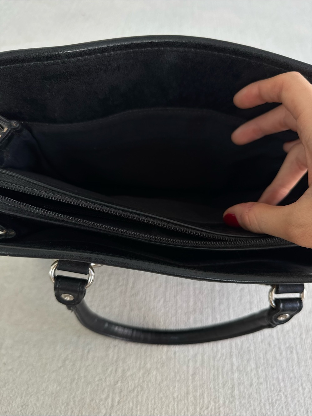 Marlo Two-Tone Top-Handle Bag in Black and Tan With Heart Charms - Picture 7 of 9